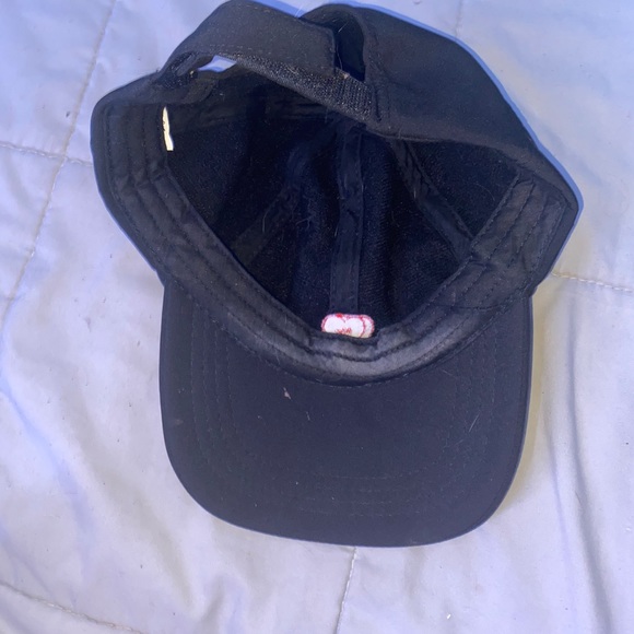 Rue 21 black heart baseball hat - Picture 2 of 2
